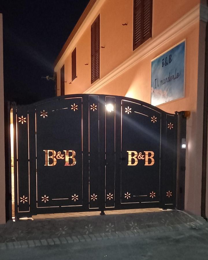 B&B Il Mandorlo San Vito  Εξωτερικό φωτογραφία